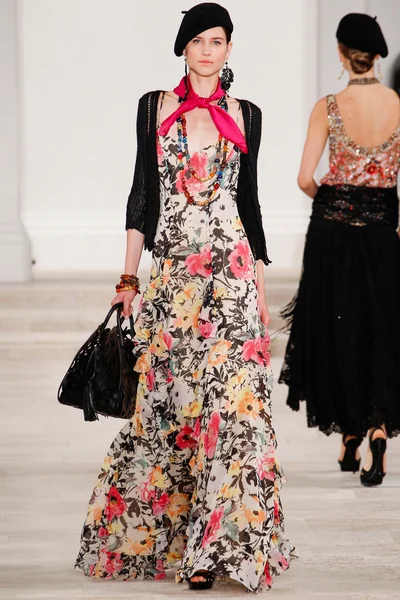 Look 14